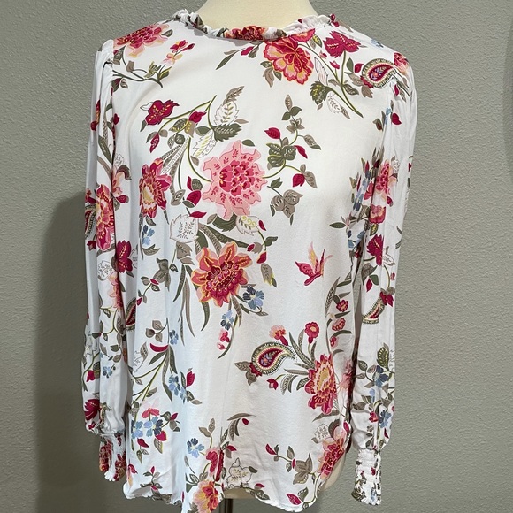 3 for $25 LOFT Top Size S - Picture 2 of 7